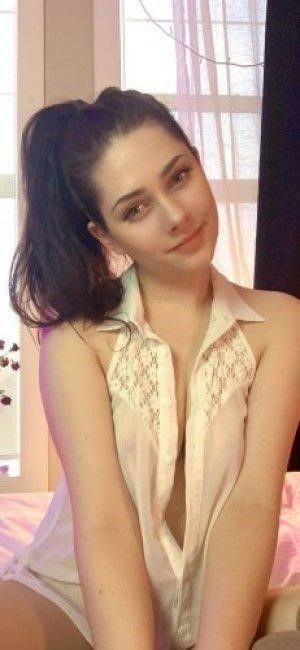 Интроверты и эскорт: знаете ли вы, почему множество клиентов предпочитают именно этот формат общения?